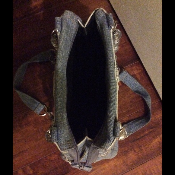 Purse - Picture 2 of 3