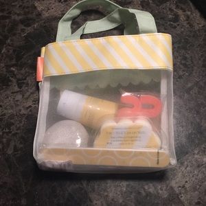 Mary Kay foot parfait bag