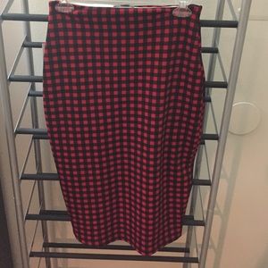 Charlotte Russe red checkered skirt