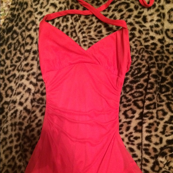 Cute dress!