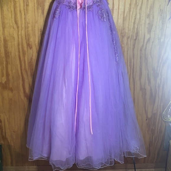 Dress - Picture 4 of 4