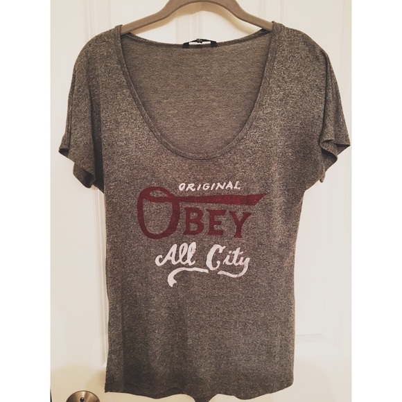 Obey Tee