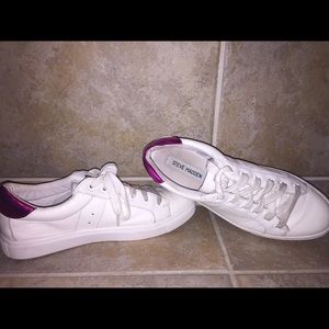 Steve Madden Women's Lovve Fashion Sneaker