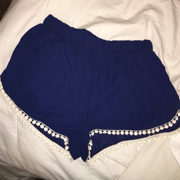 NAVY BLUE POM POM SHORTS