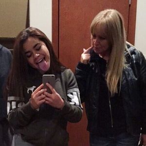 Meet your Posher, Leayah