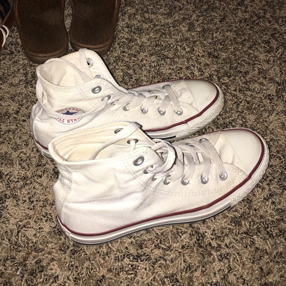 WHITE HIGH TOP CONVERSE