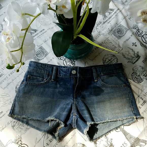 Ralph Lauren  Cut Off Short