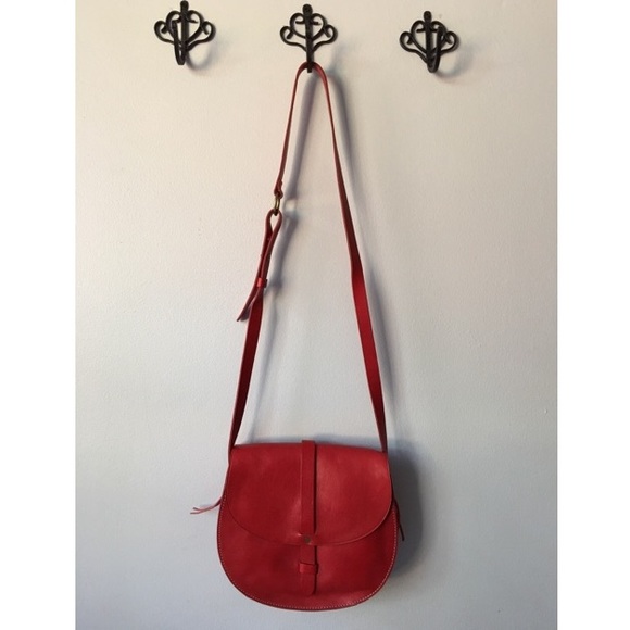Madewell Handbags - MADEWELL RED CROSSBODY, SADDLE BAG, BRAND NEW!