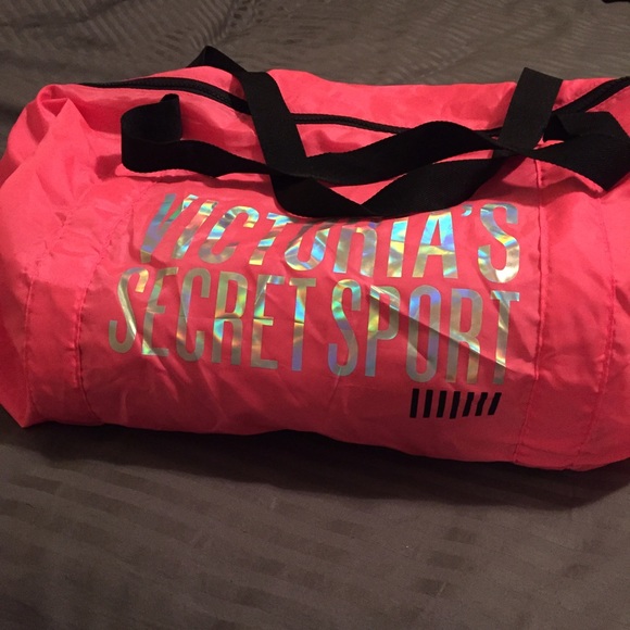 💲Final Sale✂️Victoria's Secret Gym Bag 🎀