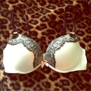 Victoria's Secret bundle for @candacesingler