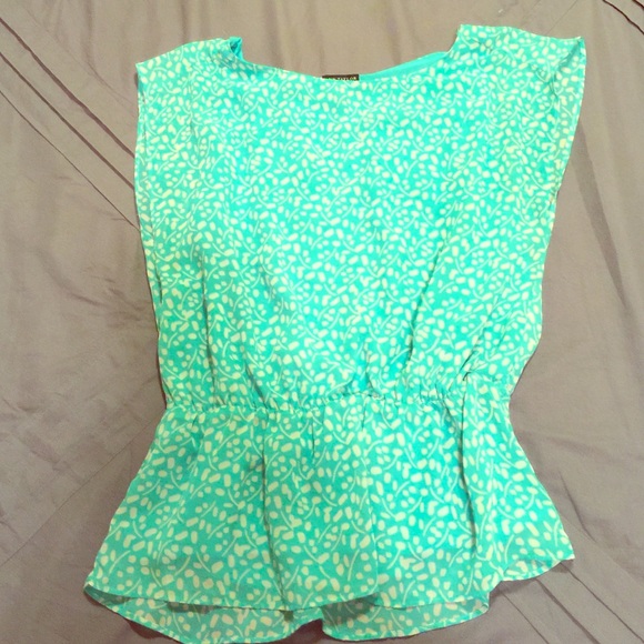 Ann Taylor top size small