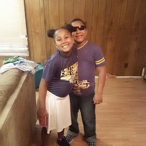 Meet your Posher, Della