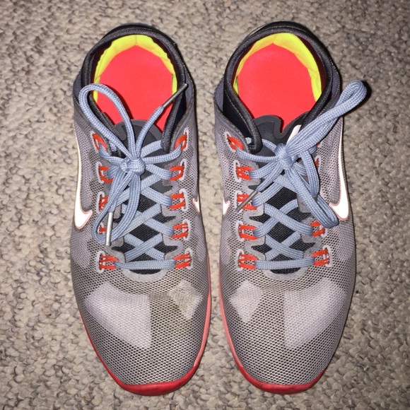 Nike Running Shoes Training Size 5.5 - Picture 2 of 4
