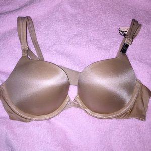 Victoria's Secret very sexy padded Demi 32b
