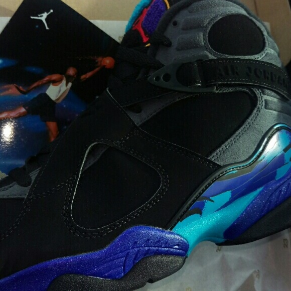 Jordans Aqua 8 Size 9 New in Box