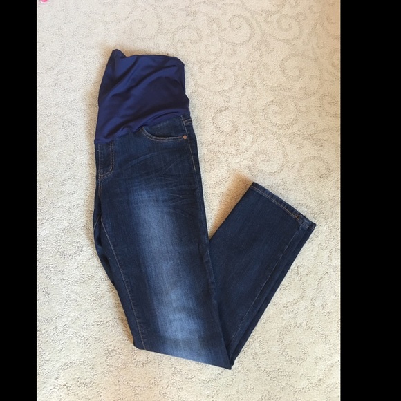 🎀 Pinkblush Maternity Skinny Jeans-size 31-NWOT