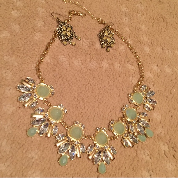 Trendy necklace