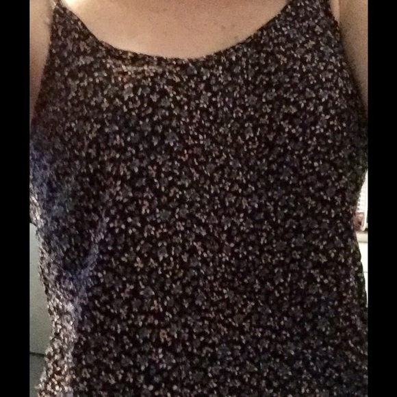 Floral cropped strappy back tank top - Picture 2 of 2
