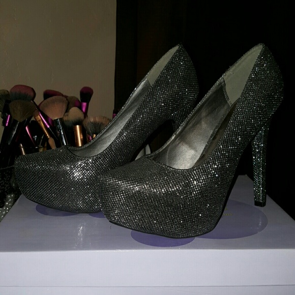Charlotte Russe sparkle pumps
