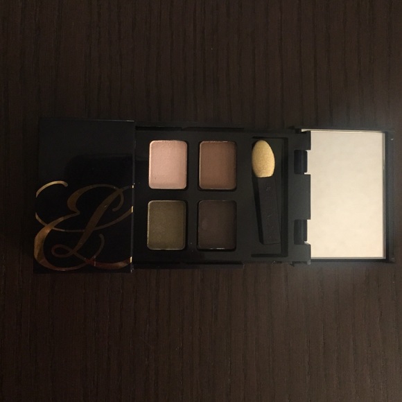 NEW ESTÉE LAUDER SHADOW QUAD
