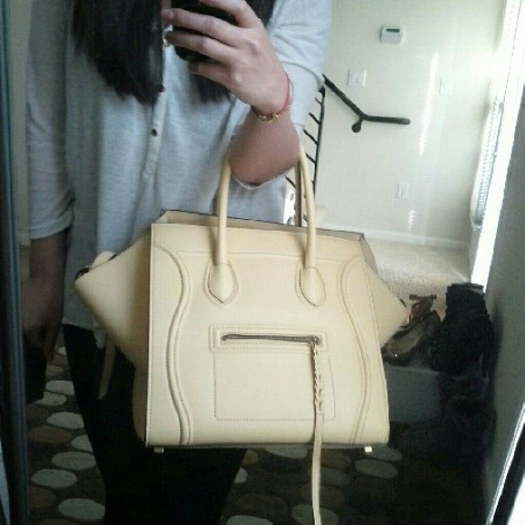 Celine Phantom Med Tote, Butter Calfskin w/dustbag - Picture 4 of 8