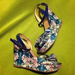 CL by Chinese Laundry Into You Wedge Sandal