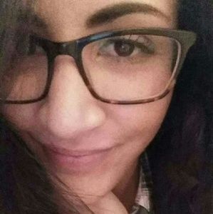 Meet your Posher, Gloria