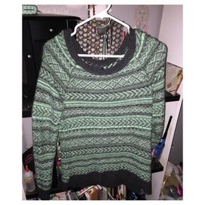 American eagle sweater type shirt