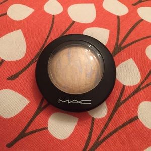 MAC Mineralized Skin Finish Highlighter