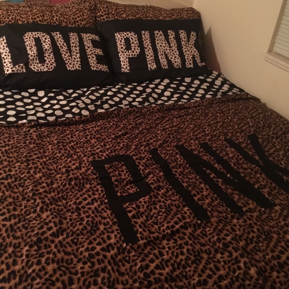 Pink Victoria S Secret Bedding Victorias Secret Pink Bed Set