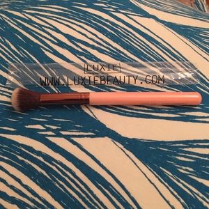 Luxie Makeup Brush