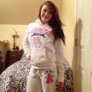 Aeropostale White Sweatshirt&Sweatpants SET!!