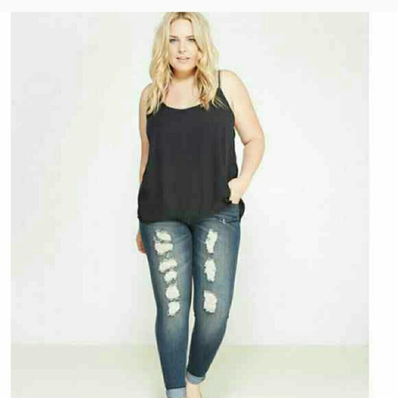Destroyed Roll Cuff Jeans 18