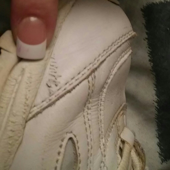 Shoes - Picture 2 of 4