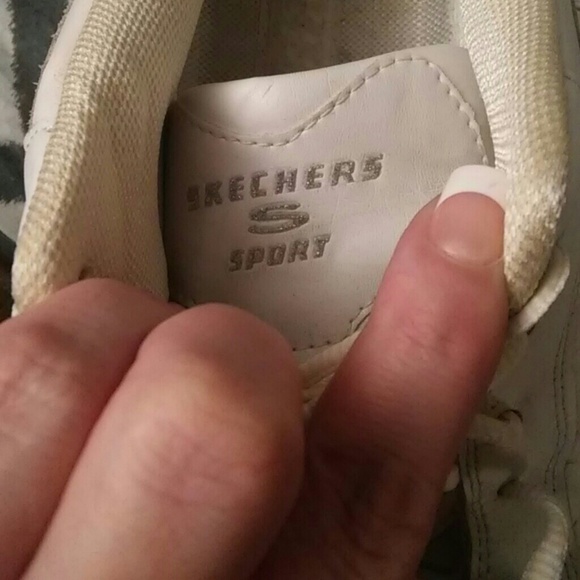 Shoes - Picture 4 of 4