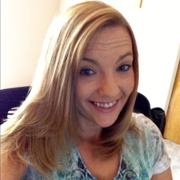 Meet your Posher, Shana