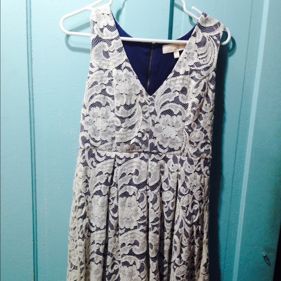 White lace dress