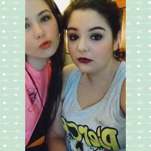 Meet your Posher, Olivia