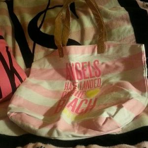 Victoria's secret beach bag! 💛NWOT
