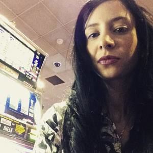 Meet your Posher, Jillian