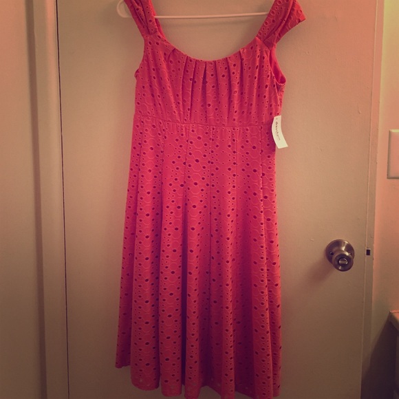 Look fab in coral - Picture 1 of 1