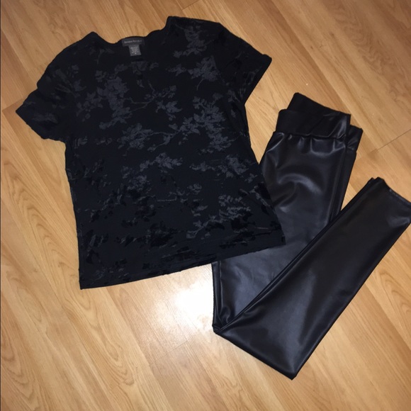 Banana Republic unique, floral top!