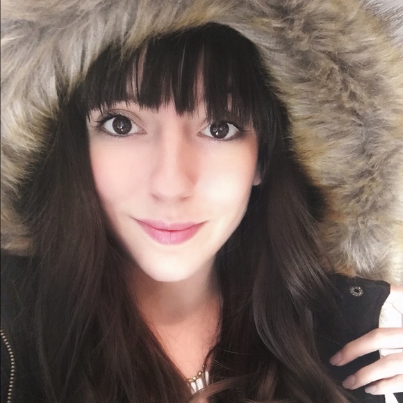 Meet your Posher, Paloma - Picture 1 of 4