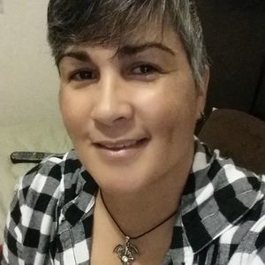 Meet your Posher, Myrna i.