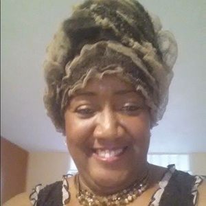 Meet your Posher, Diana rosa