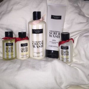 Victoria's Secret body wash bundle
