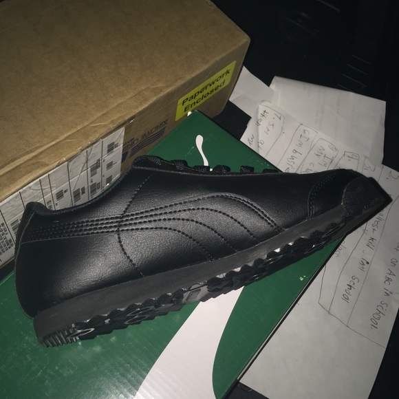 Puma Sneakers