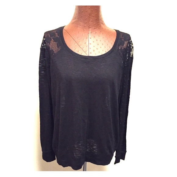 No boundaries black long sleeve lace shirt XXL