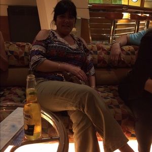 Meet your Posher, Dalia