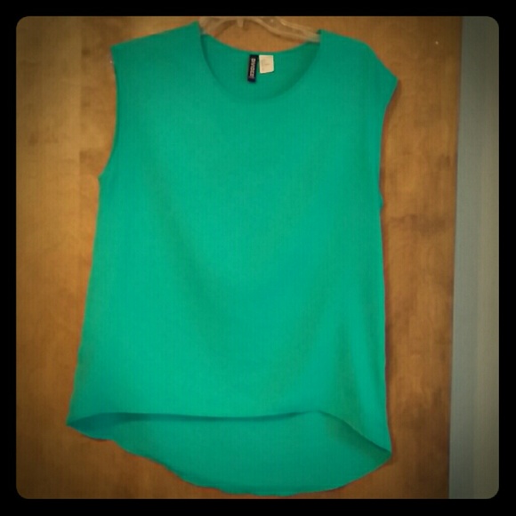 Adorable dark teal high/low shirt